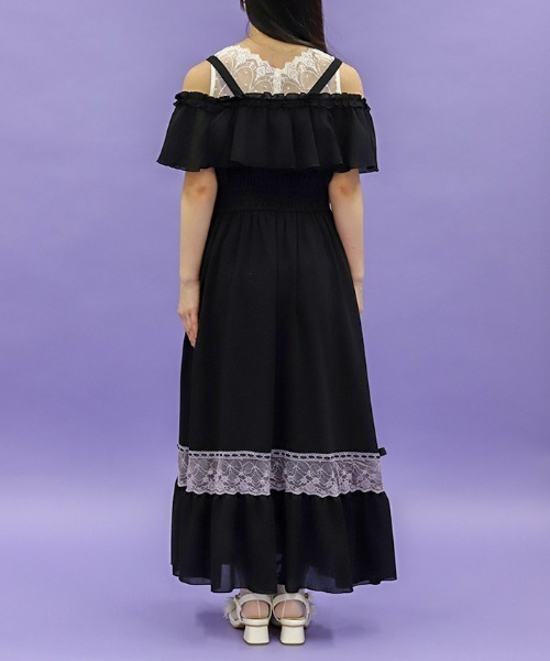 axes femme POETIQUE（アクシーズファムポエティック）の「オフショルフリルロングワンピース（ワンピース・レディース・ラベンダー/ブラック/クリーム・MEDIUM）」の6枚目の写真