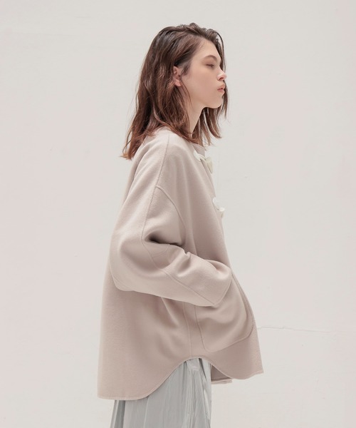 STUMBLY(スタンブリー)の「STUMBLY / Short Duffle Jacket(ショートダッフルジャケット 535-3252920)(ダッフルコート・レディース・ネイビー/ベージュ・38)」の3枚目の写真