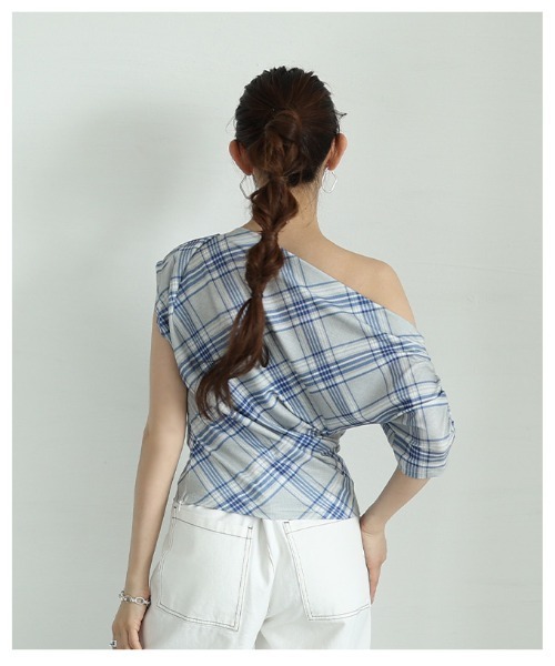 Sawa a la mode(サワアラモード)の「チェック柄ワンショルダーカットソー(Tシャツ/カットソー・レディース・ネイビー/グレー・FREE)」の12枚目の写真