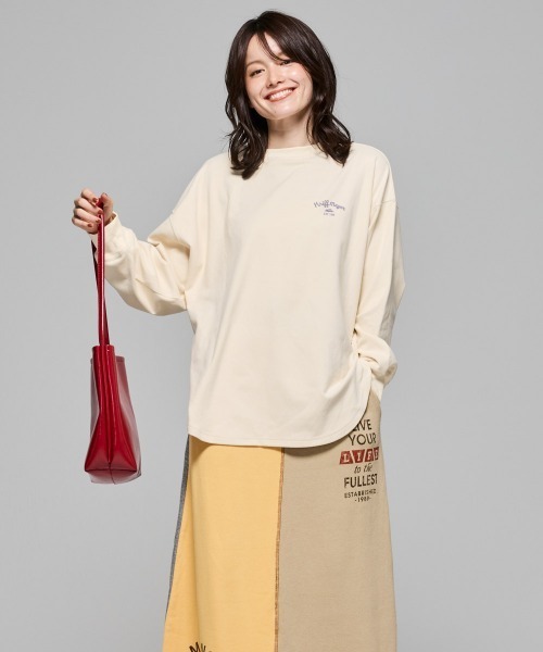 KRIFF MAYER Lady's Collection（クリフメイヤーレディースコレクション）の「【伸縮性･ストレッチ】もちのびゆるT（Tシャツ/カットソー・レディース・ダークブルー/ダークブラウン/ブラック/カラフル/ナチュラル/その他5/グレー/レッド・LARGE/MEDIUM）」の13枚目の写真