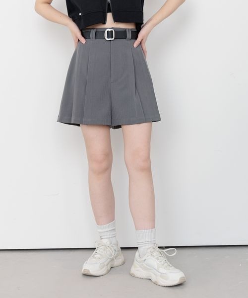 PAGEBOY（ページボーイ）の「イージケアプリーツショートパンツ（その他パンツ・レディース・グレー/ブラック/ベージュ・FREE）」の3枚目の写真