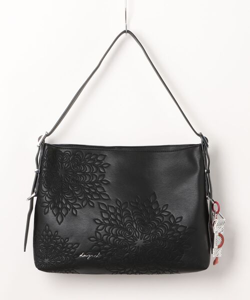 ☆新品☆Desigual ブラック ショルダーバッグ　新品かばん Desigual｜刺繍入りミディアムサイズのフェイクレザーショルダー