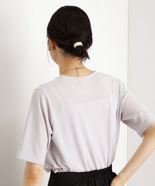 THE SHOP TK (ザ ショップ ティーケー )の「5分袖シアーTシャツ【二の腕カバー/洗濯機OK】(Tシャツ/カットソー・レディース・オフホワイト/ブラック/ライトグレー/ボルドー・12/13)」の10枚目の写真