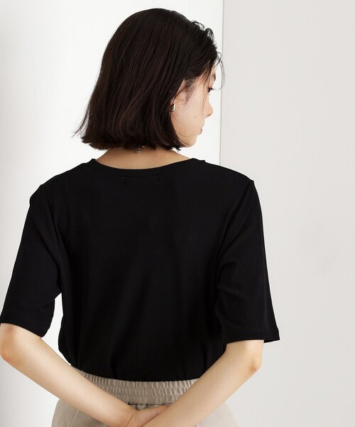 THE SHOP TK (ザ ショップ ティーケー )の「5分袖シアーTシャツ【二の腕カバー/洗濯機OK】(Tシャツ/カットソー・レディース・オフホワイト/ブラック/ライトグレー/ボルドー・12/13)」の14枚目の写真