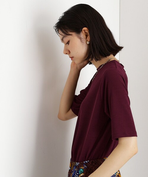 THE SHOP TK (ザ ショップ ティーケー )の「5分袖シアーTシャツ【二の腕カバー/洗濯機OK】(Tシャツ/カットソー・レディース・オフホワイト/ブラック/ライトグレー/ボルドー・12/13)」の17枚目の写真