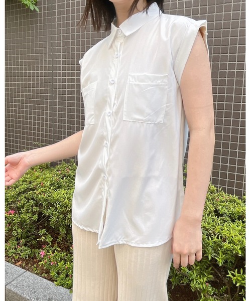 ＆soiree（アンドソワレ）の「【&soiree】ノースリーブシンプルシャツ（シャツ/ブラウス・レディース・ホワイト/ブラック・FREE）」の7枚目の写真