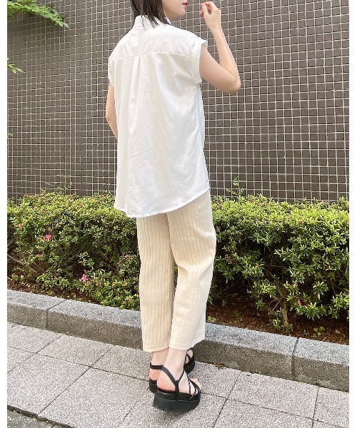 ＆soiree（アンドソワレ）の「【&soiree】ノースリーブシンプルシャツ（シャツ/ブラウス・レディース・ホワイト/ブラック・FREE）」の12枚目の写真