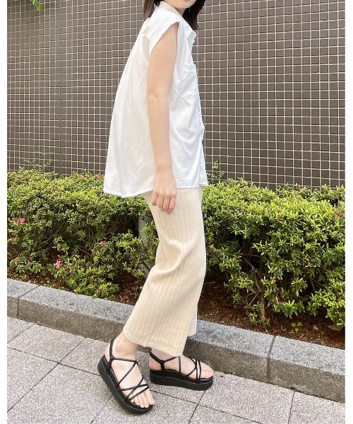 ＆soiree（アンドソワレ）の「【&soiree】ノースリーブシンプルシャツ（シャツ/ブラウス・レディース・ホワイト/ブラック・FREE）」の14枚目の写真