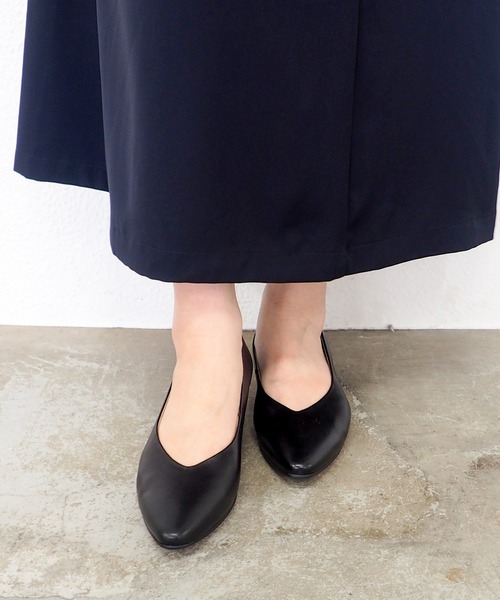 cava cava(サヴァサヴァ)の「ポインテッドパンプス 1320697(パンプス・レディース・ネイビー/オレンジ/ブラック/ブロンズ/シルバー・23.5cm/24cm/24.5cm/22.5cm/23cm)」の10枚目の写真