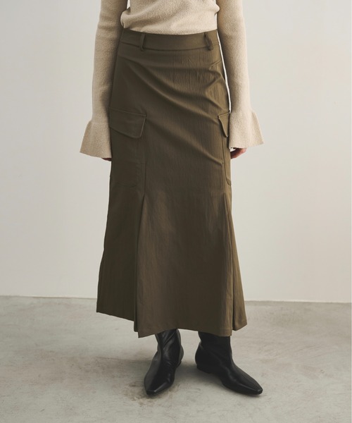 LOSCa(ロスカ)の「カーゴディテールセミフレアスカート(スカート・レディース・カーキ/ブラック・M/S)」の3枚目の写真