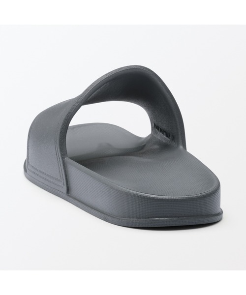 無印良品（ムジルシリョウヒン）の「一体成型　足なりサンダル（サンダル・メンズ・ブラック/ライトベージュ/チャコールグレー・S/M/L/XL/XXL/XS）」の14枚目の写真