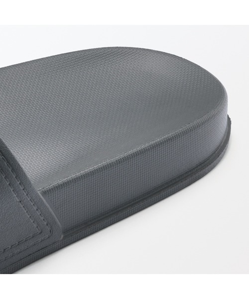 無印良品（ムジルシリョウヒン）の「一体成型　足なりサンダル（サンダル・メンズ・ブラック/ライトベージュ/チャコールグレー・S/M/L/XL/XXL/XS）」の15枚目の写真