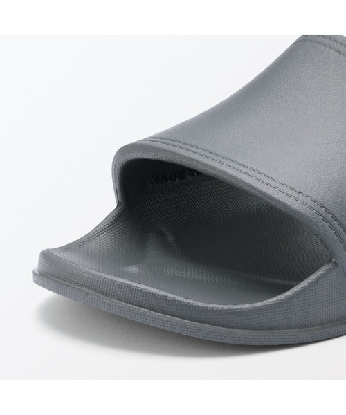 無印良品（ムジルシリョウヒン）の「一体成型　足なりサンダル（サンダル・メンズ・ブラック/ライトベージュ/チャコールグレー・S/M/L/XL/XXL/XS）」の16枚目の写真