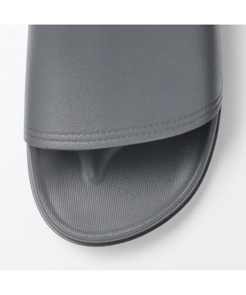 無印良品（ムジルシリョウヒン）の「一体成型　足なりサンダル（サンダル・メンズ・ブラック/ライトベージュ/チャコールグレー・S/M/L/XL/XXL/XS）」の17枚目の写真