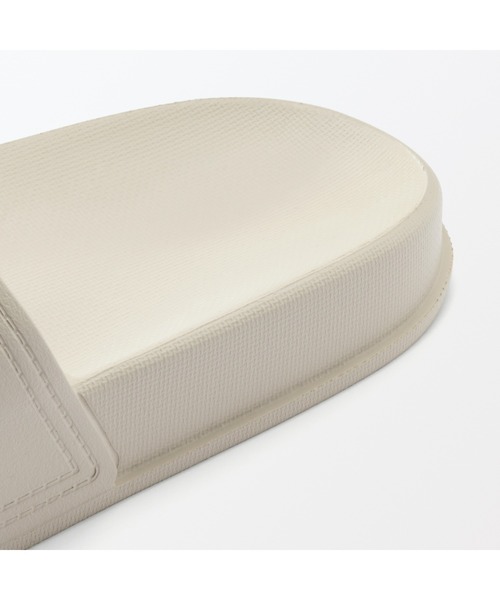 無印良品（ムジルシリョウヒン）の「一体成型　足なりサンダル（サンダル・メンズ・ブラック/ライトベージュ/チャコールグレー・S/M/L/XL/XXL/XS）」の22枚目の写真