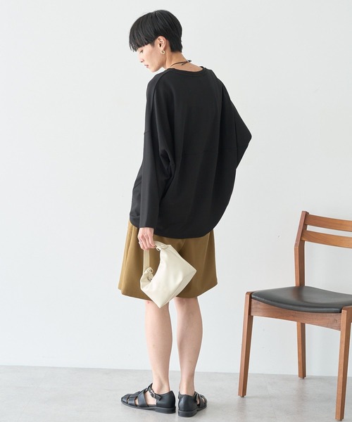 AMERICAN HOLIC(アメリカンホリック)の「コクーンポンチプルオーバー(Tシャツ/カットソー・レディース・ネイビー/ブラック/グレイッシュベージュ/オフホワイト/チャコールグレー/ダークグリーン・M/L)」の21枚目の写真