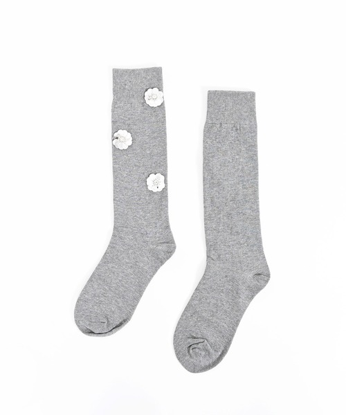 Narcissus（ナルシス）の「フラワーモチーフソックス　ハイソックス　メタルフラワー（ソックス/靴下・レディース・ブラック/グレー・FREE）」の6枚目の写真