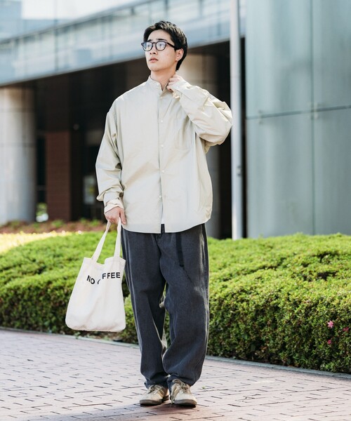 FREAK'S STORE（フリークスストア）の「限定展開 Relax Fit リラックスフィット バンドカラー シャツ（シャツ/ブラウス・メンズ・ベージュ/ブルー系その他/ホワイト/ライトグレー/ホワイト系その他/サックスブルー/ブラック/オリーブ/チャコールグレー・SMALL/MEDIUM/LARGE）」の11枚目の写真