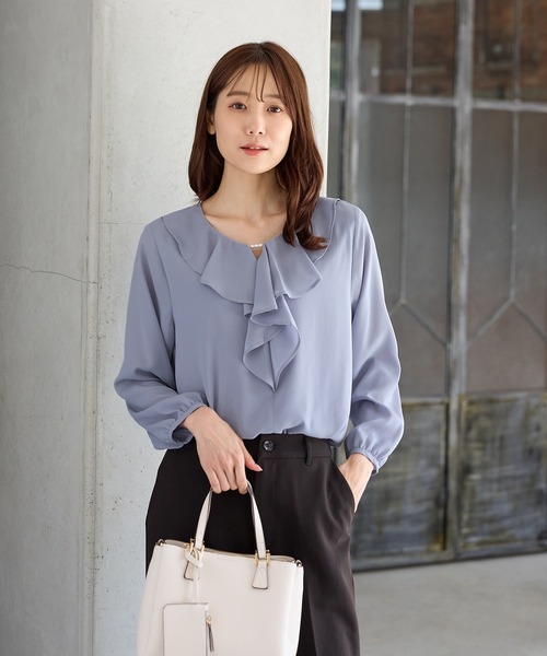 Honeys(ハニーズ)の「ラッフルフリルブラウス(シャツ/ブラウス・レディース・アイボリー/グレイッシュベージュ/ブラック系その他/グレイッシュブルー/ネイビー・S/M/3L/LL/L)」の11枚目の写真