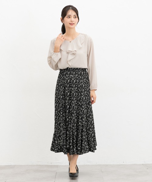 Honeys(ハニーズ)の「ラッフルフリルブラウス(シャツ/ブラウス・レディース・アイボリー/グレイッシュベージュ/ブラック系その他/グレイッシュブルー/ネイビー・S/M/3L/LL/L)」の13枚目の写真