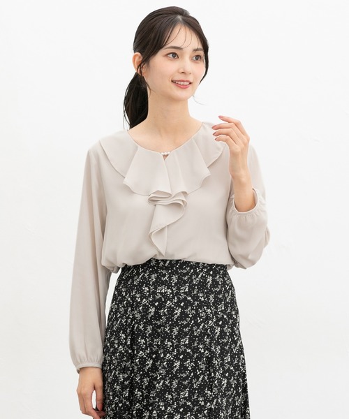 Honeys(ハニーズ)の「ラッフルフリルブラウス(シャツ/ブラウス・レディース・アイボリー/グレイッシュベージュ/ブラック系その他/グレイッシュブルー/ネイビー・S/M/3L/LL/L)」の14枚目の写真