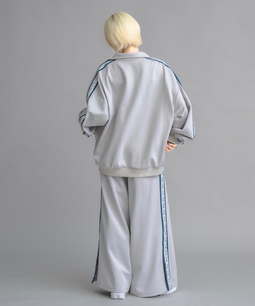 17HR（セブンティーンアワーズ）の「【ユニセックス】トラックジャケット(セットアップ可)（ジャージ・レディース・ライトグレー/ネイビー・FREE）」の5枚目の写真