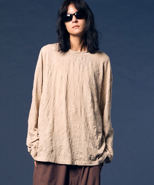 MAISON SPECIAL（メゾンスペシャル）の「《UNISEX》Catch Washer Processing Prime-Over Crew Neck Long Sleeve T-Shirt/キャッチワッシャー加工プライムオーバークルーネックロングスリーブTシャツ【MAISON SPECIAL/メゾンスペシャル】（Tシャツ/カットソー・メンズ・ブラウン/ブラック/グレイッシュベージュ/ピンク・1/2/0）」の3枚目の写真