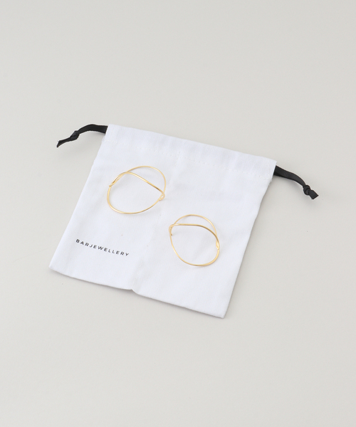 IENA(イエナ)の「BAR Jewellery/バージュエリー MIRAGE PIERCE ピアス(両耳)(ピアス(両耳用)・レディース・ゴールド・FREE)」の6枚目の写真
