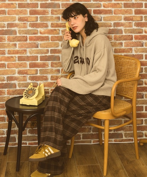Zooodle（ズードル）の「rogo knit hoodie - ロゴニットフーディー -（パーカー・メンズ・ベージュ/バーガンディー・LARGE/MEDIUM）」の16枚目の写真