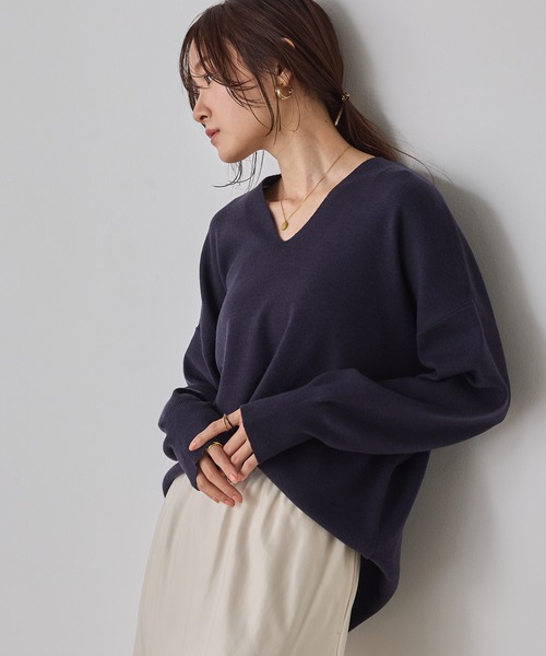 hunch(ハンチ)の「【静電気防止】やわもちヤーン ドロップショルダーニット(ニット/セーター・レディース・ブラック/レッド/ブラウン/ブルー/アイボリー/ネイビー/ロイヤルブルー・FREE)」の5枚目の写真