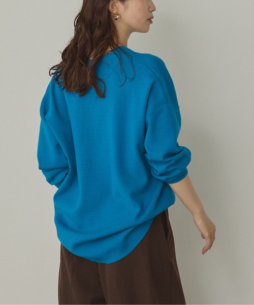 hunch(ハンチ)の「【静電気防止】やわもちヤーン ドロップショルダーニット(ニット/セーター・レディース・ブラック/レッド/ブラウン/ブルー/アイボリー/ネイビー/ロイヤルブルー・FREE)」の12枚目の写真