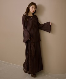 LAULEN(ローレン)のpleats bell sleeve knit set up /プリーツベルスリーブニットセットアップ(セットアップ)