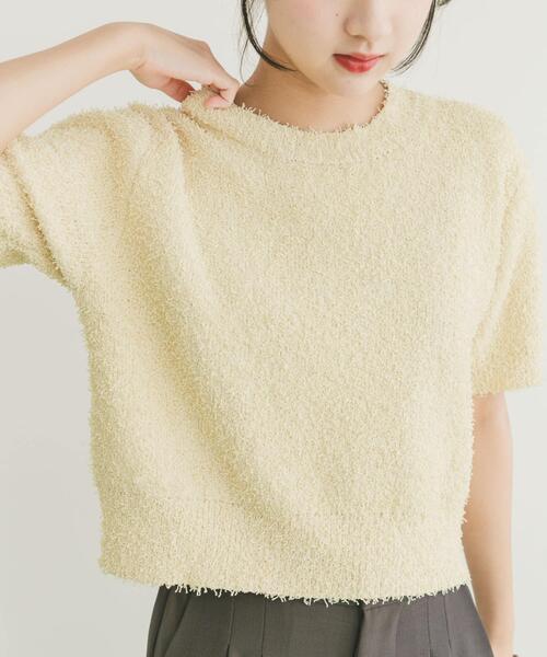 ITEMS URBANRESEARCH（アイテムズ アーバンリサーチ）の「フリンジコンパクトニット（ニット/セーター・レディース・ブラック/イエロー系その他/オフホワイト/ブラウン・FREE）」の4枚目の写真