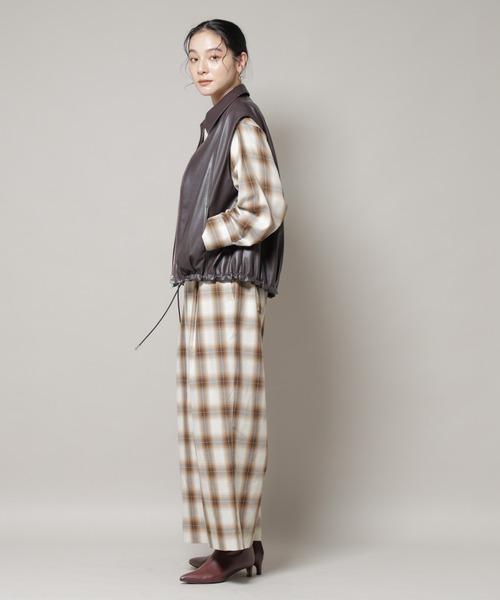 NANO universe(ナノユニバース)の「オンブレーチェックジャンプスーツ(つなぎ/オールインワン・レディース・ブラック/アイボリー・S/M)」の4枚目の写真