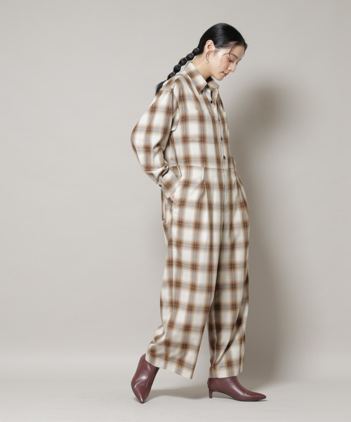 NANO universe(ナノユニバース)の「オンブレーチェックジャンプスーツ(つなぎ/オールインワン・レディース・ブラック/アイボリー・S/M)」の8枚目の写真