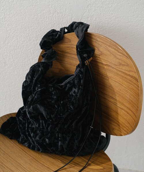 Kastane(カスタネ)の「*【4色展開/2WAY】ベロアシャーリングバッグ(トートバッグ・レディース・ブラウン/ブラック/カーキ/バーガンディー・FREE)」の20枚目の写真