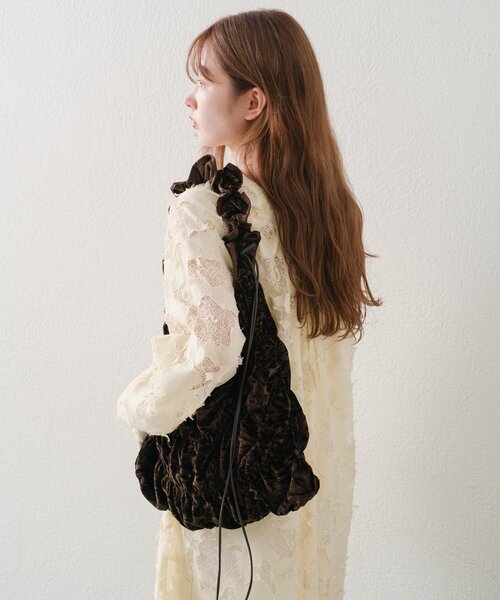 Kastane(カスタネ)の「*【4色展開/2WAY】ベロアシャーリングバッグ(トートバッグ・レディース・ブラウン/ブラック/カーキ/バーガンディー・FREE)」の10枚目の写真