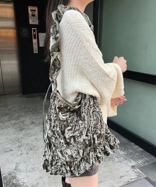 Kastane(カスタネ)の「*【4色展開/2WAY】ベロアシャーリングバッグ(トートバッグ・レディース・ブラウン/ブラック/カーキ/バーガンディー・FREE)」の12枚目の写真