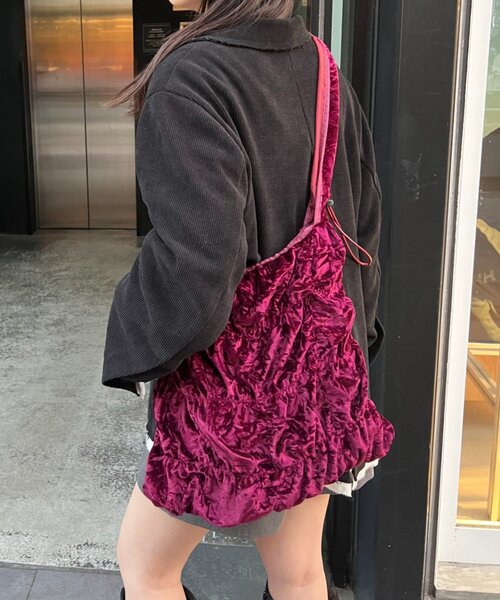 Kastane(カスタネ)の「*【4色展開/2WAY】ベロアシャーリングバッグ(トートバッグ・レディース・ブラウン/ブラック/カーキ/バーガンディー・FREE)」の18枚目の写真