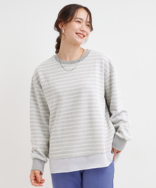 SHOO・LA・RUE(シューラルー)の「【S-LL/体型カバー】気負わず着られる ジャカード裾フェイクトップス(Tシャツ/カットソー・レディース・ベージュ/モスグリーン/グレー・01/02/03/04)」の4枚目の写真