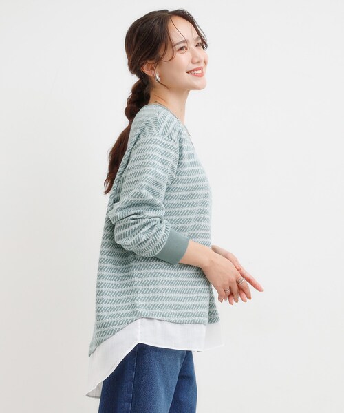 SHOO・LA・RUE(シューラルー)の「【S-LL/体型カバー】気負わず着られる ジャカード裾フェイクトップス(Tシャツ/カットソー・レディース・ベージュ/モスグリーン/グレー・01/02/03/04)」の9枚目の写真