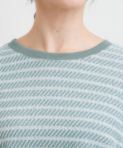 SHOO・LA・RUE(シューラルー)の「【S-LL/体型カバー】気負わず着られる ジャカード裾フェイクトップス(Tシャツ/カットソー・レディース・ベージュ/モスグリーン/グレー・01/02/03/04)」の19枚目の写真