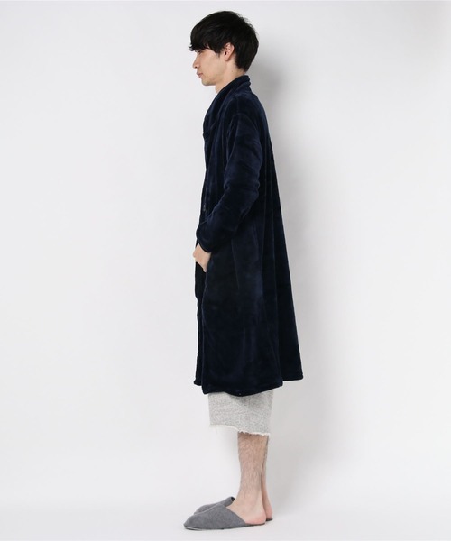 ARCADE（アーケード）の「着る毛布 マイクロべロア ルームウェア ガウン カーディガン ショール衿タイプ BARCEDOS（ガウン/バスローブ・メンズ・ベージュ/ネイビー/ブラック・M/L/LL）」の10枚目の写真