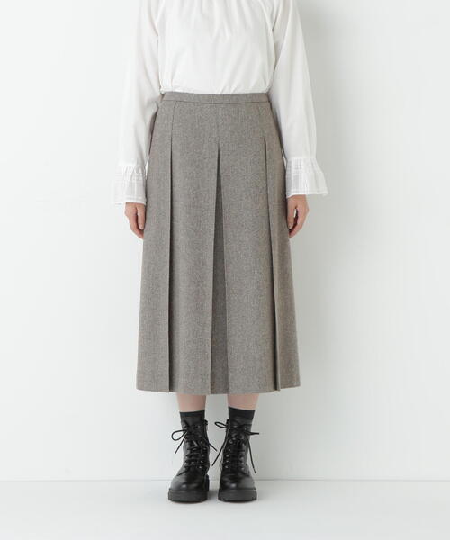 human woman(ヒューマンウーマン)の「◆【3サイズ展開】ヘリンボーンツィードタックスカート(スカート・レディース・ベージュ/グレー系その他・LARGE/MEDIUM/SMALL)」の17枚目の写真