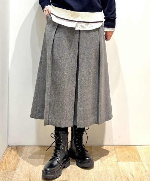 human woman(ヒューマンウーマン)の「◆【3サイズ展開】ヘリンボーンツィードタックスカート(スカート・レディース・ベージュ/グレー系その他・LARGE/MEDIUM/SMALL)」の21枚目の写真