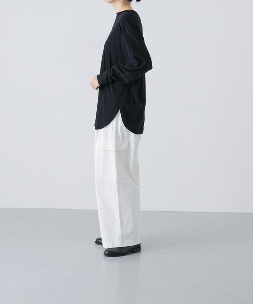 かぐれ(カグレ)の「コットンクルーネックカットソー(Tシャツ/カットソー・レディース・ブラック/オフホワイト/ブラウン・FREE)」の22枚目の写真