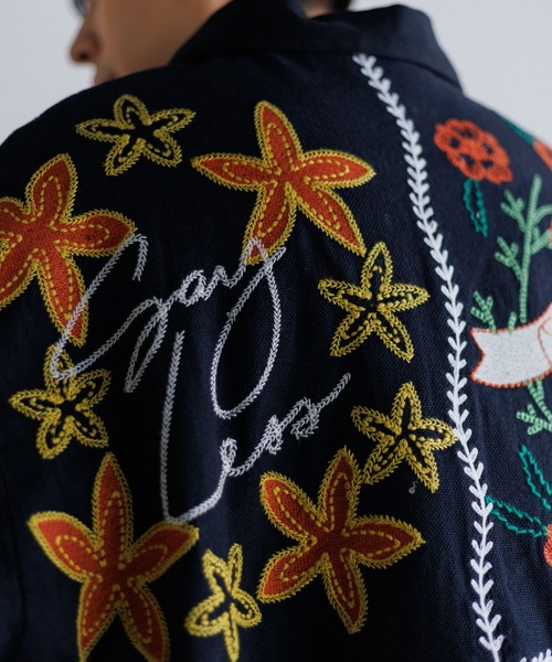 AMERICAN RAG CIE（アメリカンラグシー）の「【MEN , WOMEN】LEIN ボアライナーパッチワーク刺繍ジャケット（その他アウター・レディース・ブラック/ベージュ・M/L）」の8枚目の写真