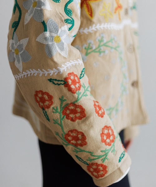 AMERICAN RAG CIE（アメリカンラグシー）の「【MEN , WOMEN】LEIN ボアライナーパッチワーク刺繍ジャケット（その他アウター・レディース・ブラック/ベージュ・M/L）」の18枚目の写真