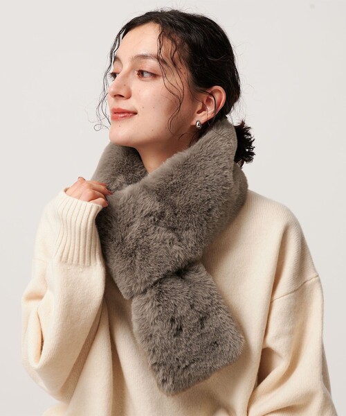 BEAUTY&YOUTH UNITED ARROWS(ビューティーアンドユースユナイテッドアローズ)の「ファーライク マフラー(マフラー・レディース・ブラウン系/グレー系/その他1・FREE)」の2枚目の写真