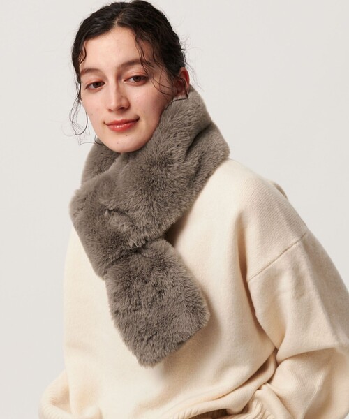 BEAUTY&YOUTH UNITED ARROWS(ビューティーアンドユースユナイテッドアローズ)の「ファーライク マフラー(マフラー・レディース・ブラウン系/グレー系/その他1・FREE)」の4枚目の写真